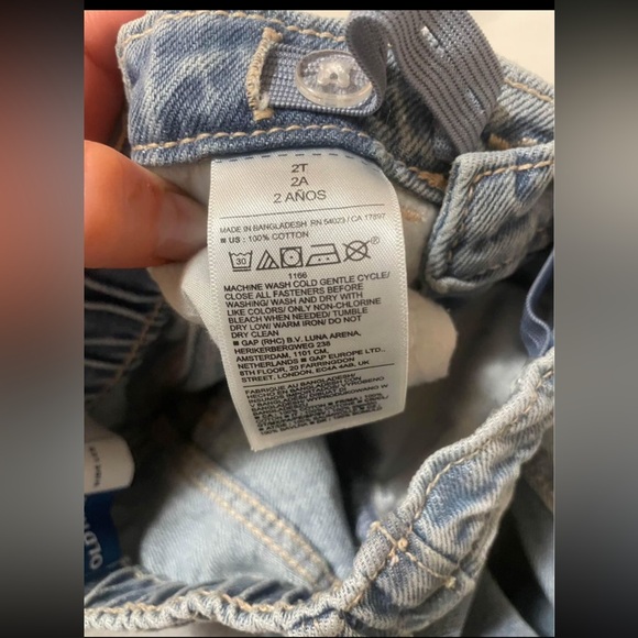 Old Navy Toddler Wide Leg Jeans - Picture 3 of 4